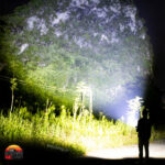 چراغ قوه Smiling Shark C100