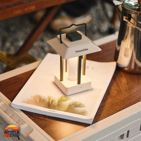 فانوس شارژی نیچرهایک CNH22DQ009