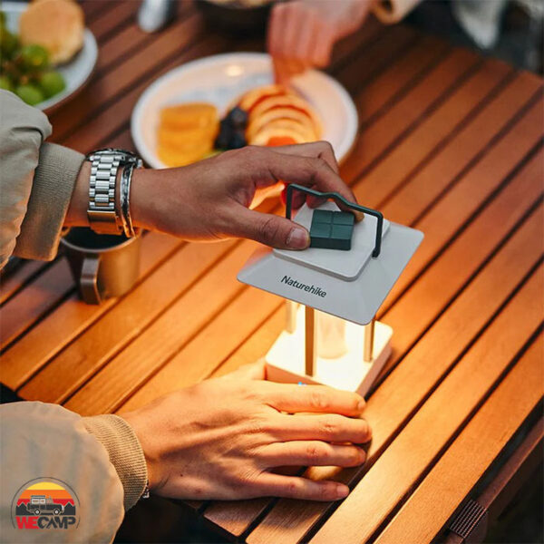 فانوس شارژی نیچرهایک CNH22DQ009