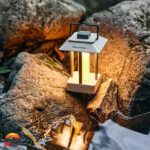 فانوس شارژی نیچرهایک CNH22DQ009